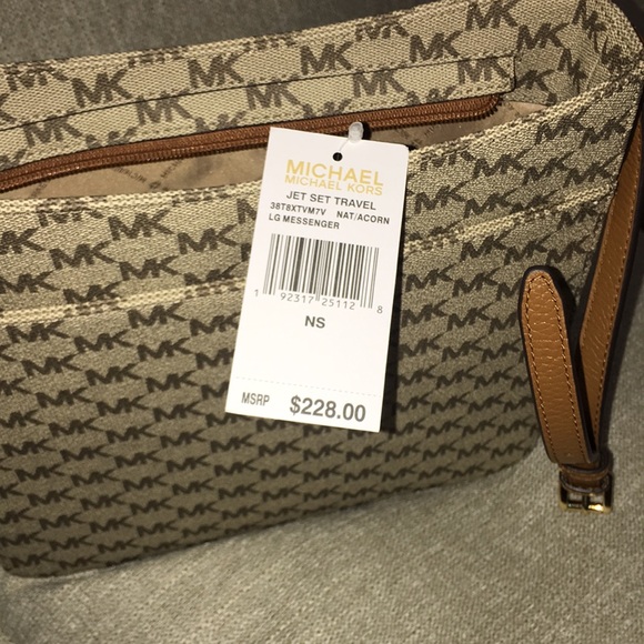 🌟HOST🎖PICK 🌟NWT 👜Michael Kors 👜 - Picture 6 of 8